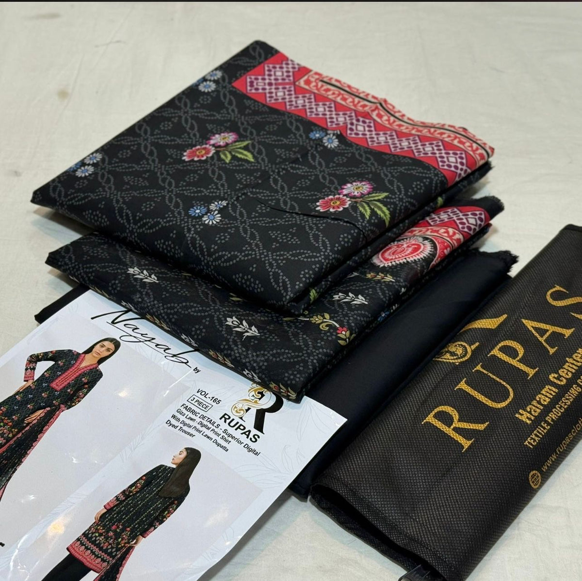 Rupas - Nayab Lawn 3 piece