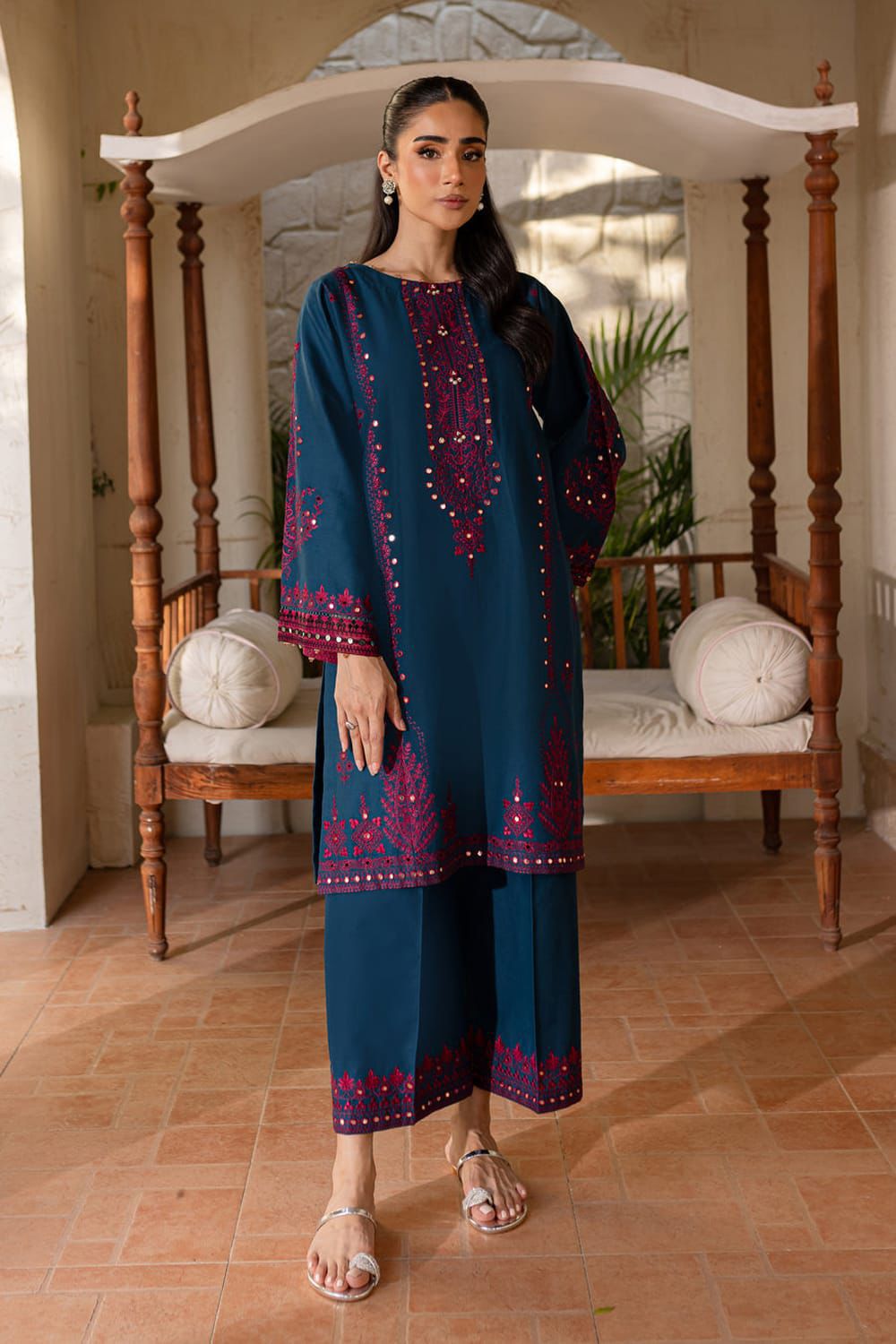 DHANAK Heavy EMBROIDERED 3PC with Patches LV7381