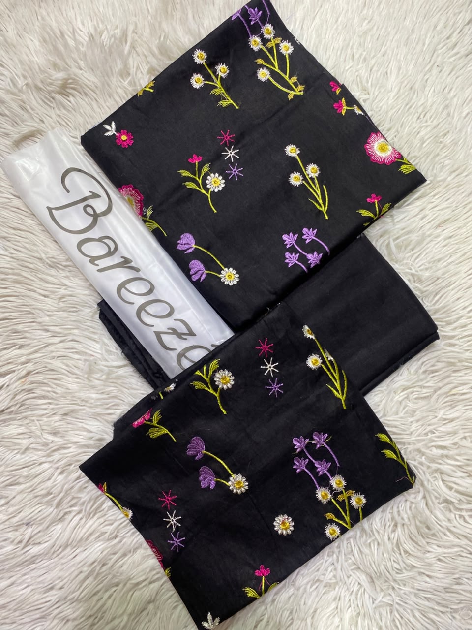 BAREEZE Embroidered Lawn 2PC