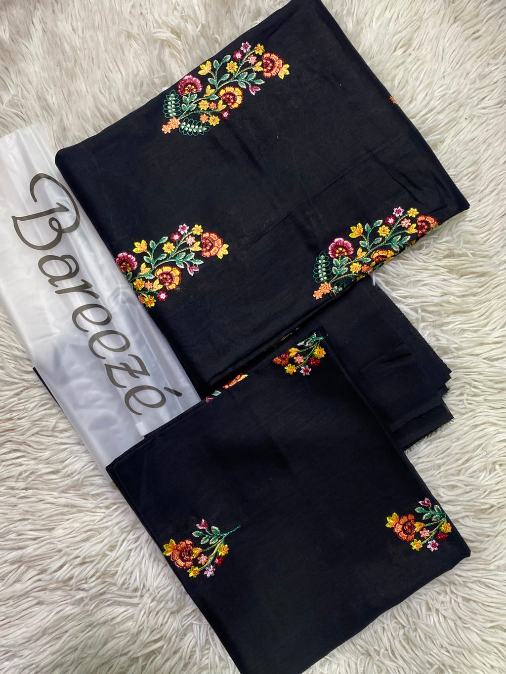 BAREEZE Embroidered Lawn 2PC