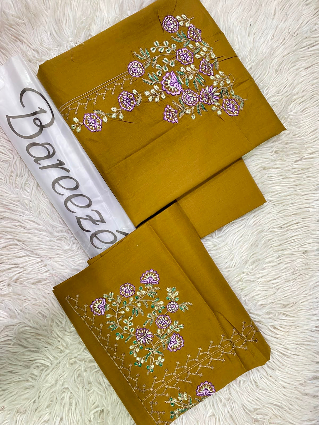 BAREEZE Embroidered Lawn 2PC